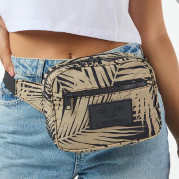Aloha Collection Keep It Light Hip Pack Areca NWT - Picture 4 of 5